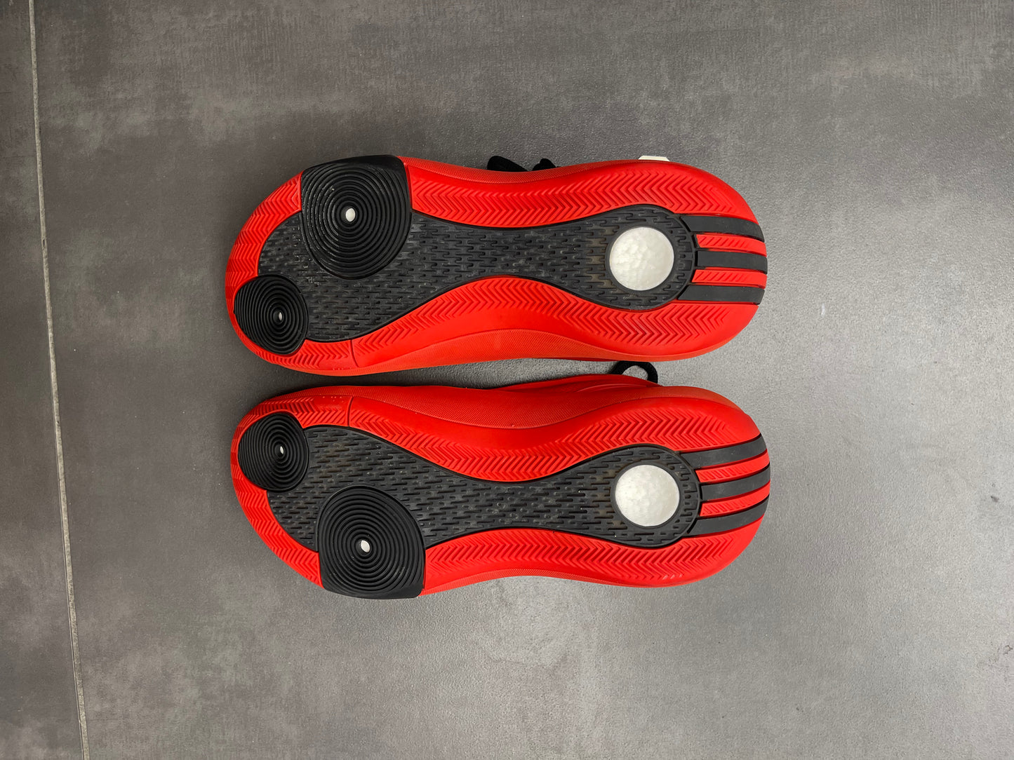 Adidas Harden Volume 8 "Luxury Red" (PREOWNED)