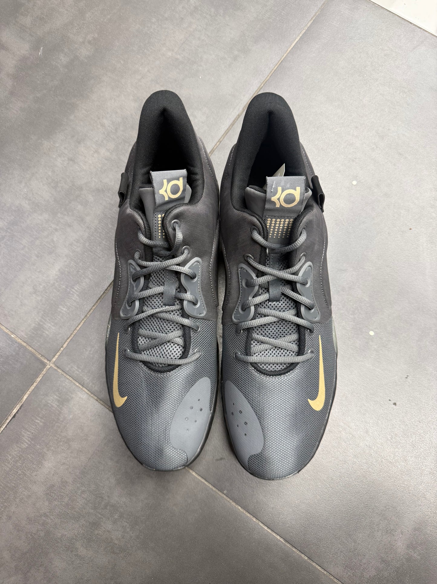 Nike KD Trey 5 VII "Dark Grey Metallic Gold" (PREOWNED)