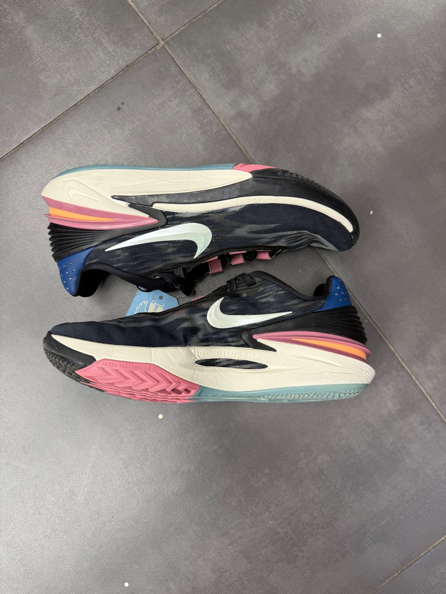 Nike Air Zoom GT Cut 2 "Black Desert Berry" (PREOWNED)