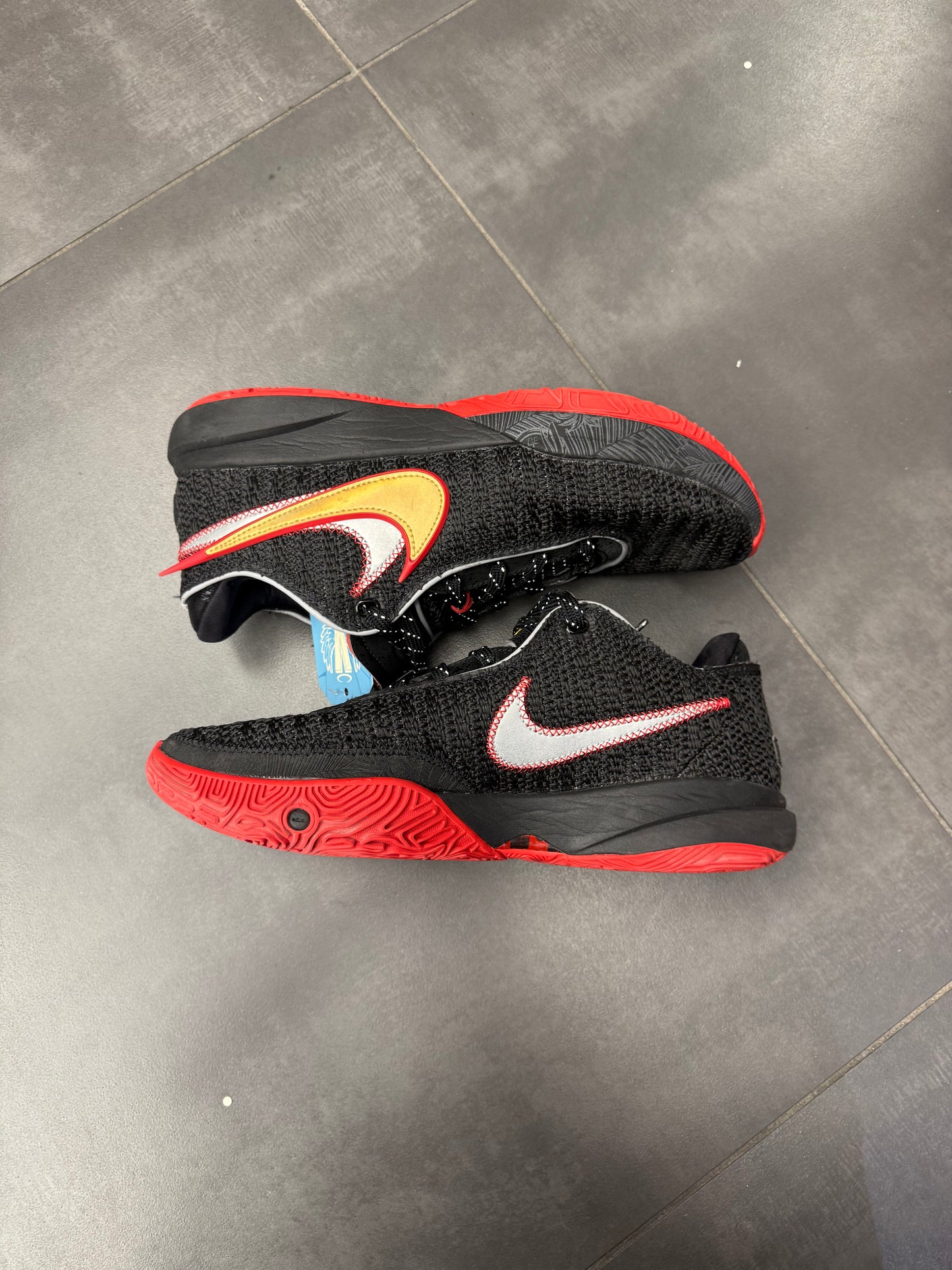 Nike Lebron 20 EP "Miami Heat" (PREOWNED)