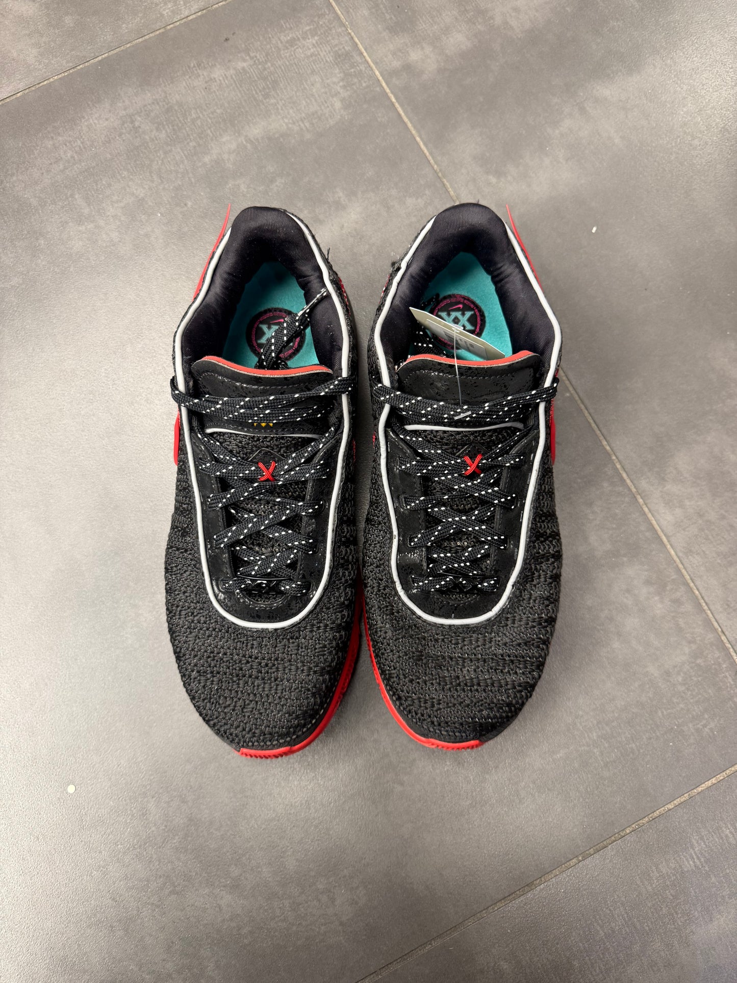 Nike Lebron 20 EP "Miami Heat" (PREOWNED)