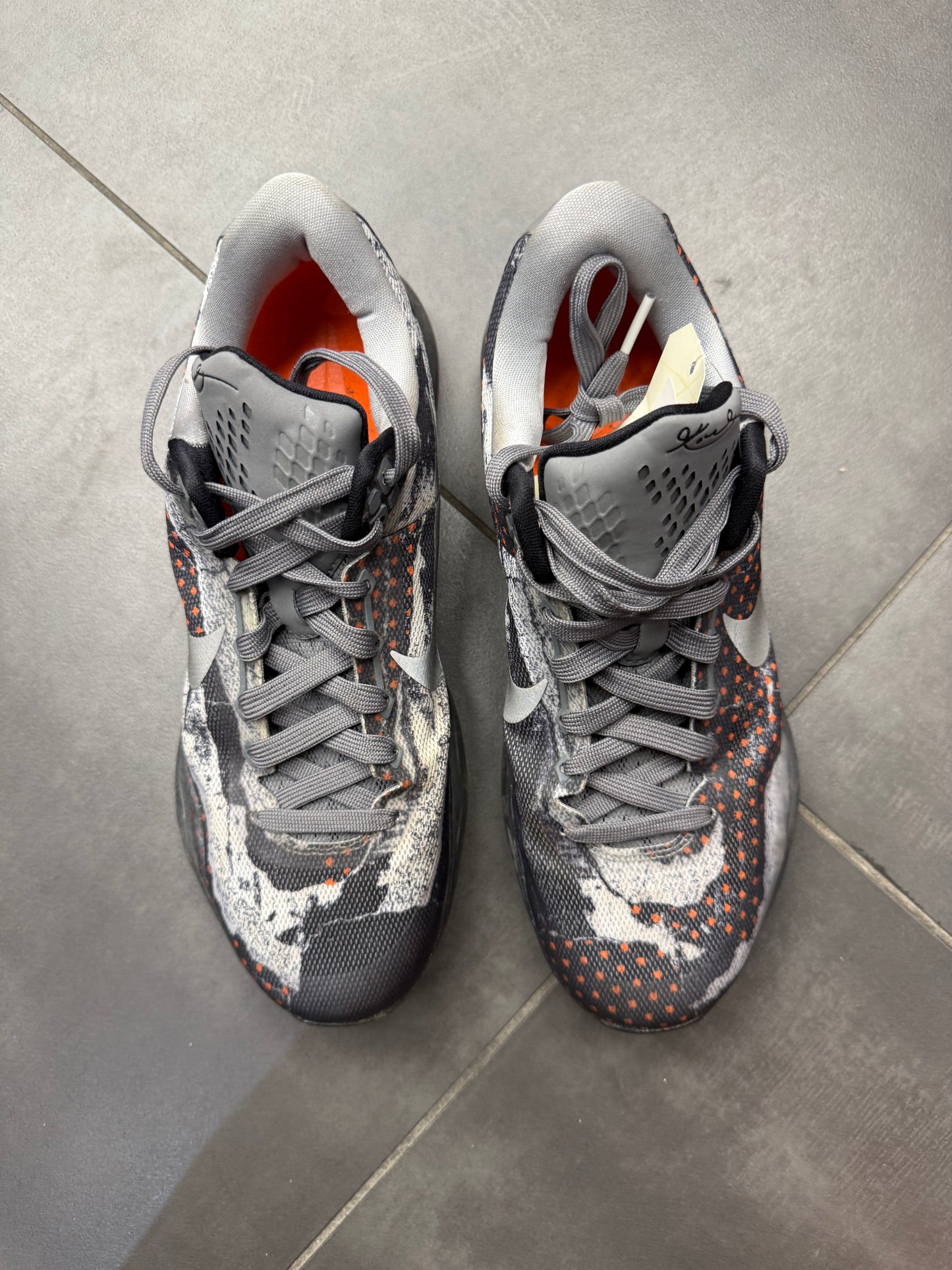 Nike Kobe 10 Low "Pain" (PREOWNED)