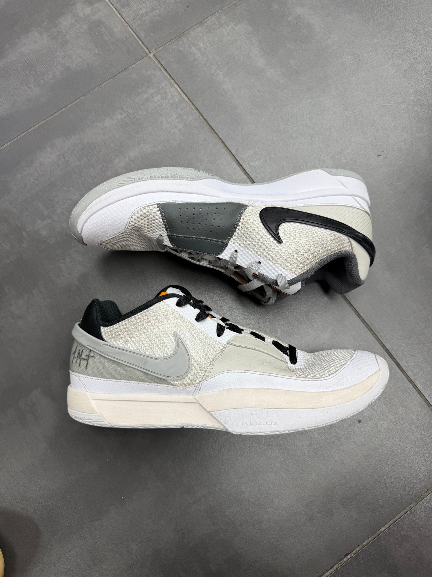 Nike JA 1 "Light Smoke Grey" (PREOWNED)