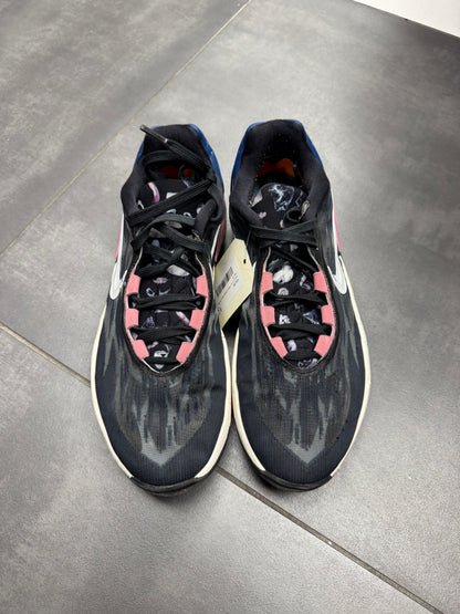 Nike Air Zoom GT Cut 2 "Black Desert Berry" (PREOWNED)