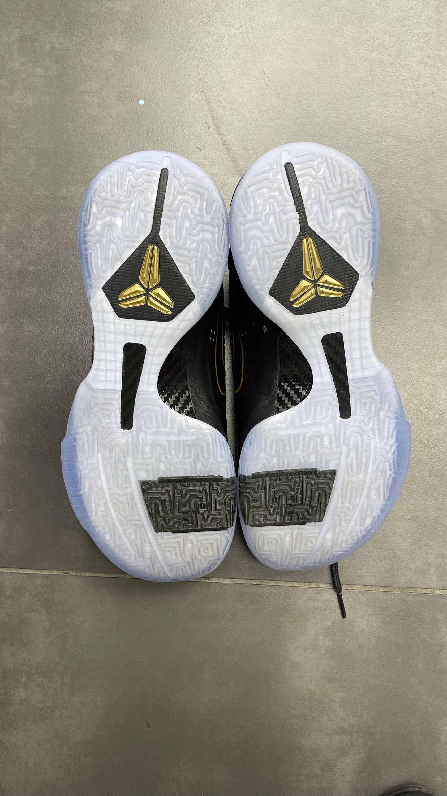 Nike Kobe 5 Protro "Eggplant Chinese New Year" (PREOWNED)