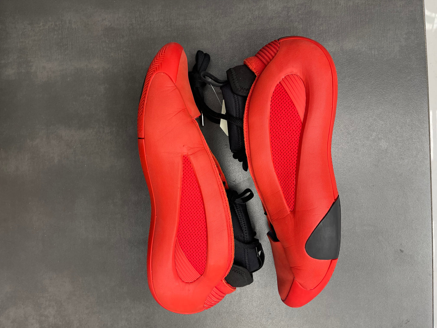 Adidas Harden Volume 8 "Luxury Red" (PREOWNED)